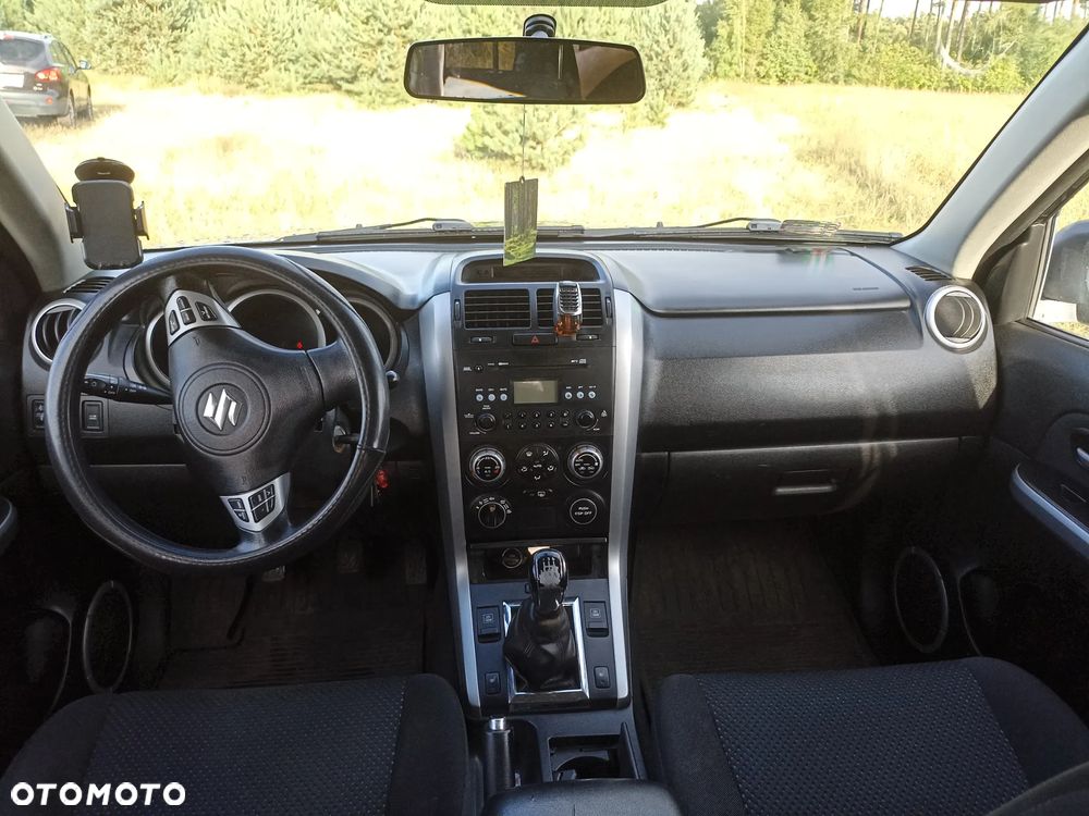 Suzuki Grand Vitara 1.9 DDiS - 6
