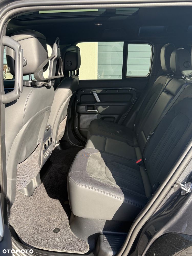 Land Rover Defender 5.0 P525 V8 - 10