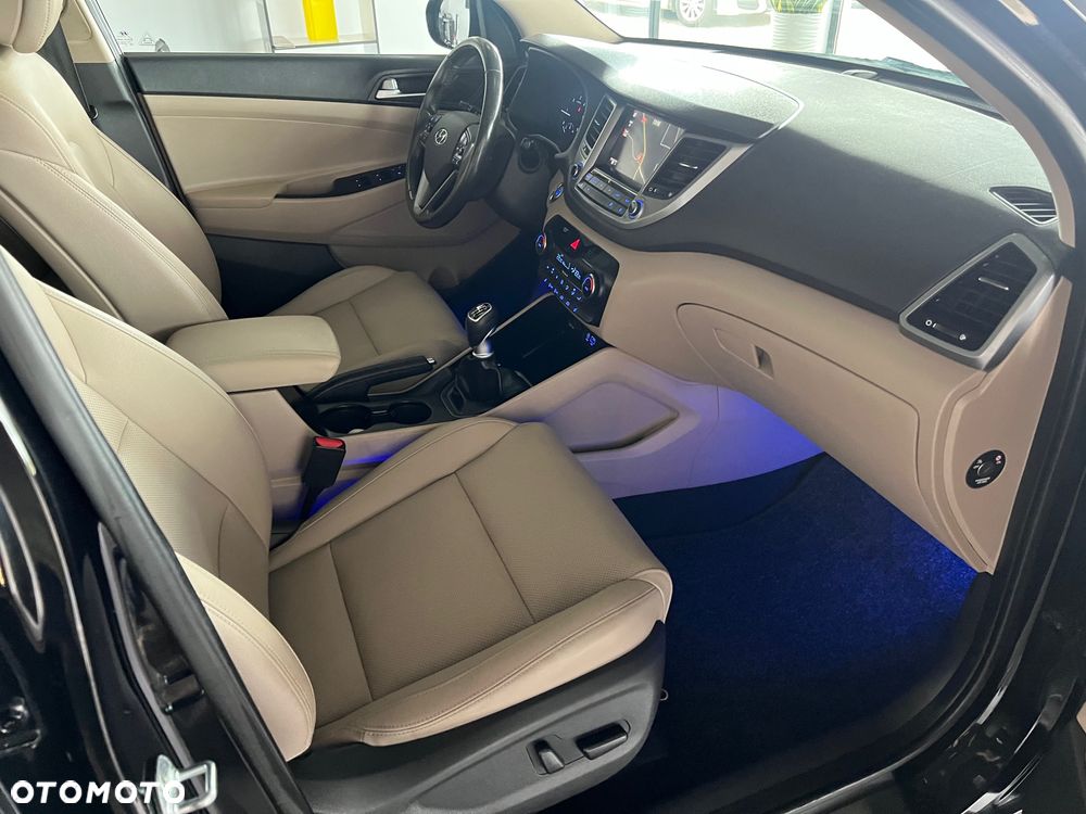 Hyundai Tucson - 36