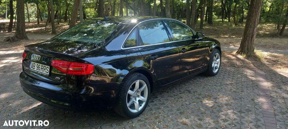 Audi A4 Avant - 4
