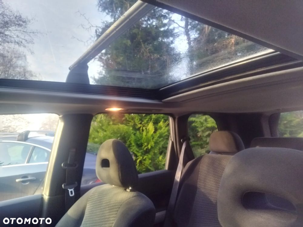 Nissan X-Trail 2.0 dCi XE - 10