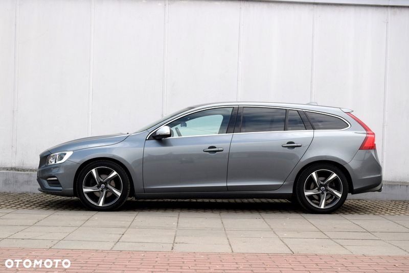 Volvo V60 D4 Geartronic RDesign - 4
