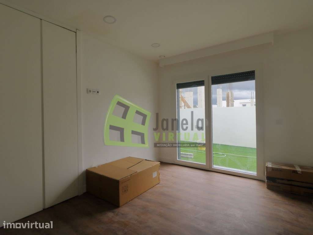 Moradia Isolada Térrea T3 com Piscina - Azeitão - Grande imagem: 4/24