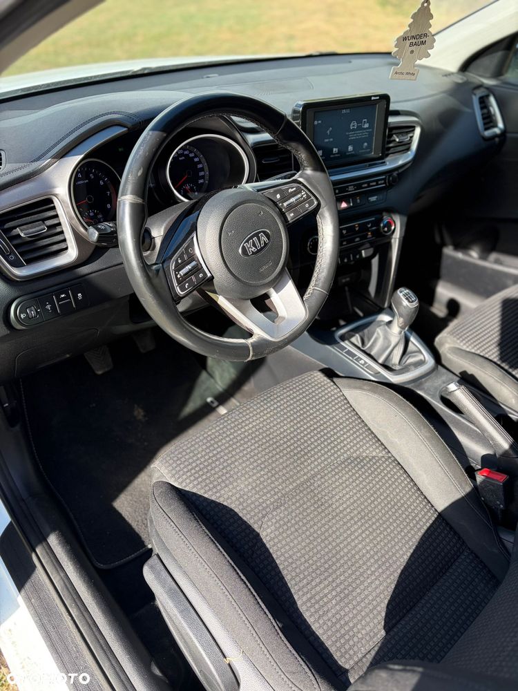 Kia Ceed 1.4 Business Line - 8