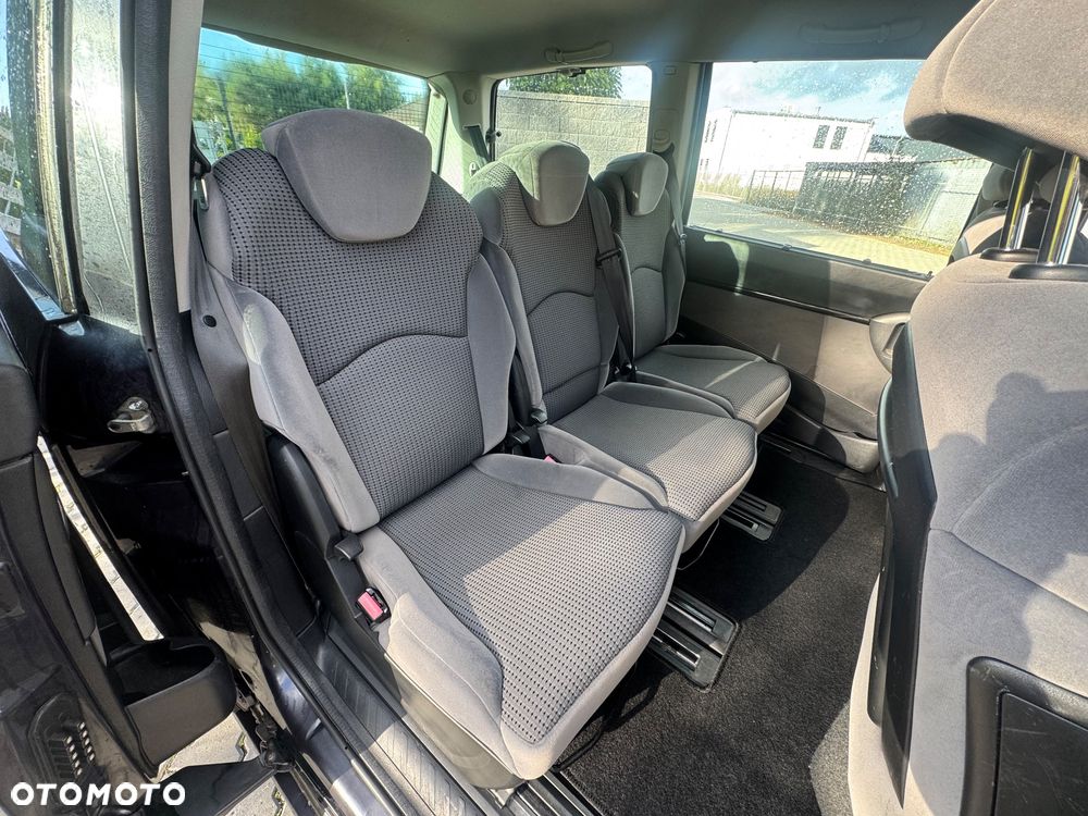 Peugeot 807 HDi 135 Family - 19