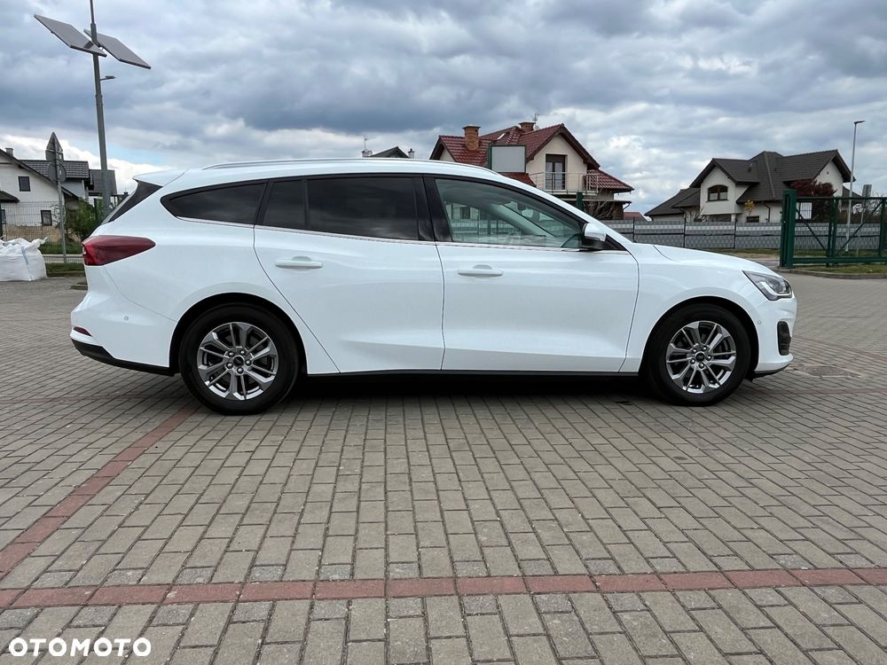 Ford Focus 1.5 EcoBlue Start-Stopp-System TITANIUM X - 4