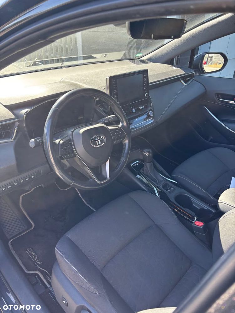 Toyota Corolla 1.8 Business Edition - 12