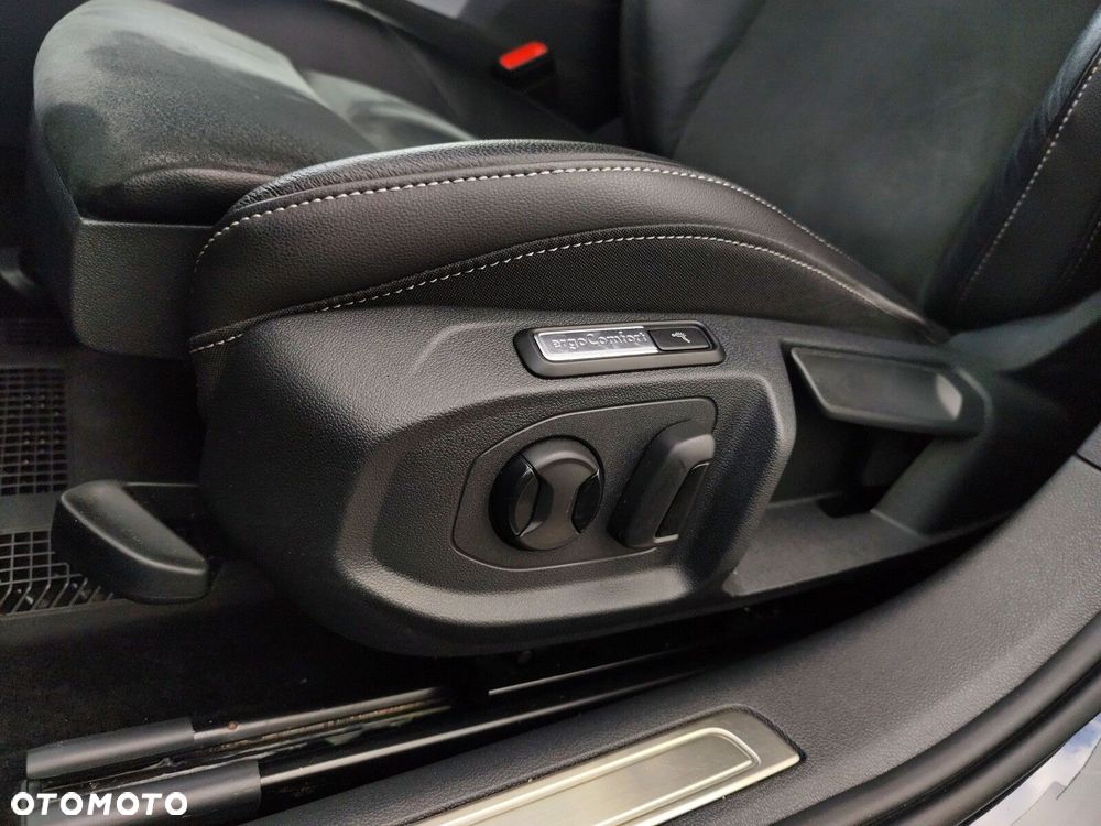 Volkswagen Arteon 2.0 TDI 4Motion R-Line DSG - 12