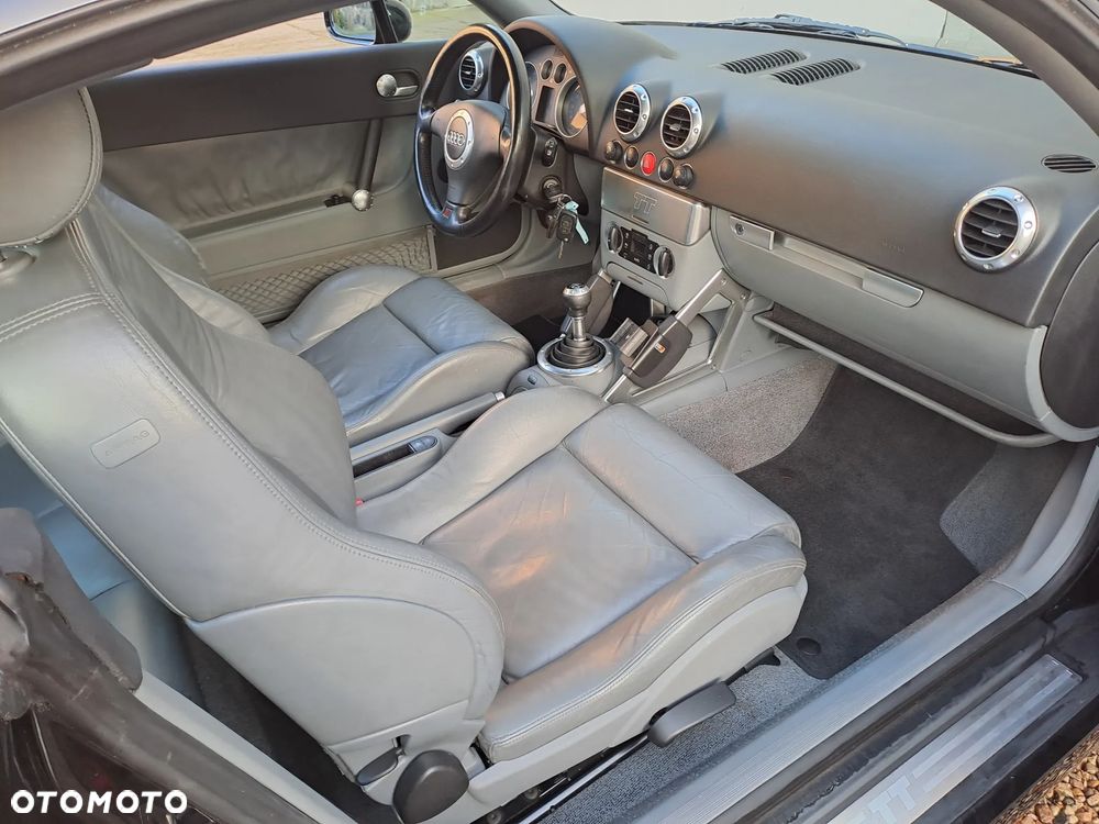 Audi TT Coupé 1.8T - 7