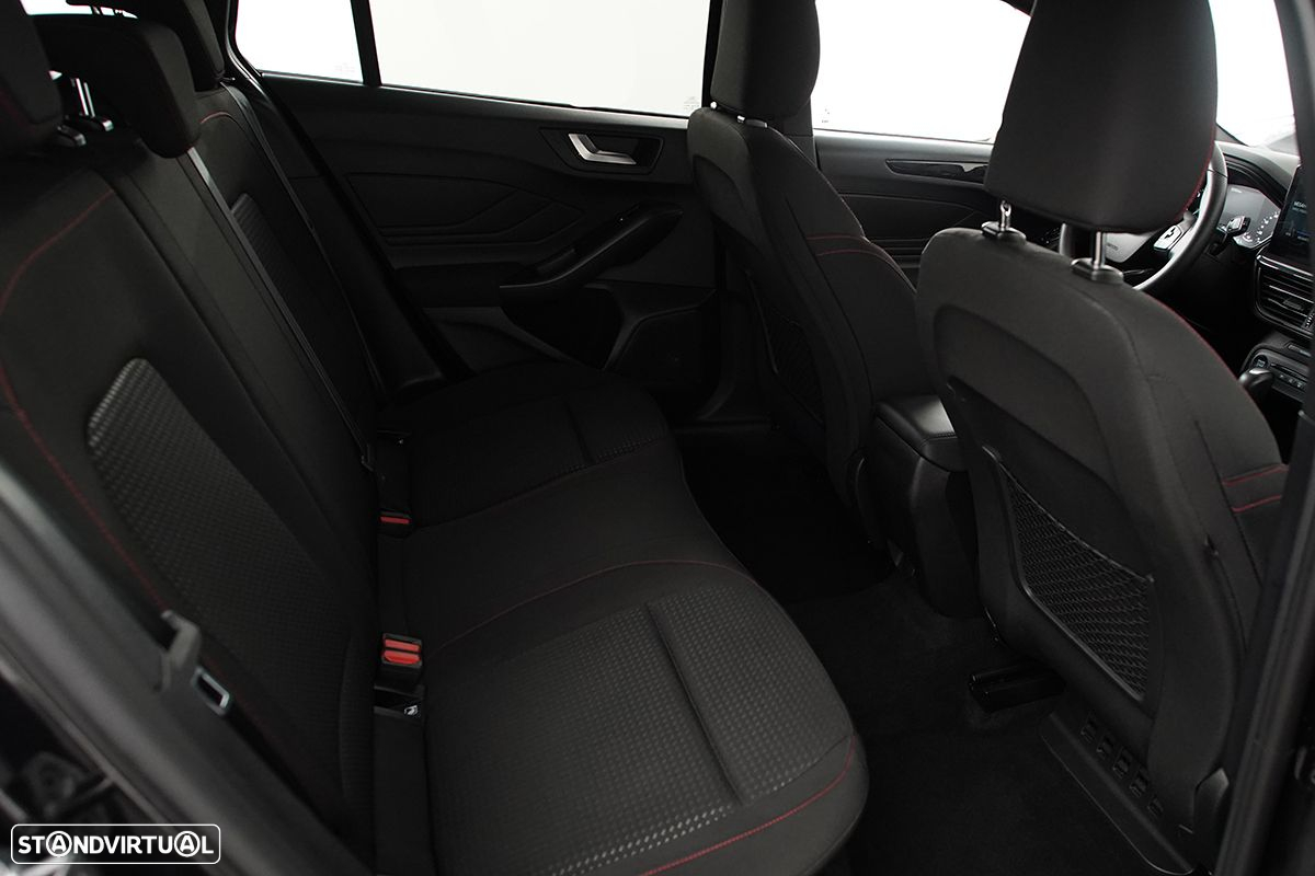 Ford Focus SW 1.0 EcoBoost MHEV ST-Line Aut. - 22