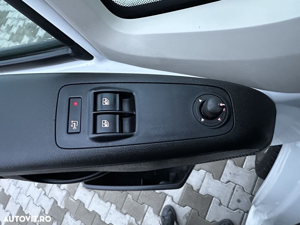 Peugeot Boxer 335 Fourgon  L2H2 MWB HR DSL - 18