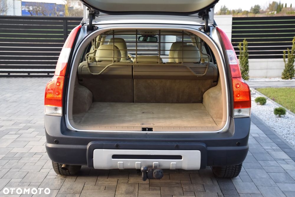 Volvo V70 2.5T AWD Summum - 17