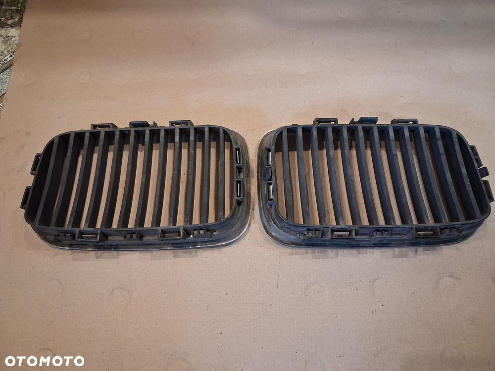 Atrapa grill BMW E36 seria 3  5113-8122 prawa lewa - 2