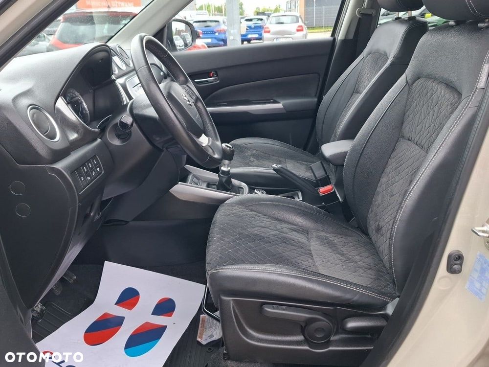 Suzuki Vitara 1.4 Boosterjet Elegance 4WD - 11