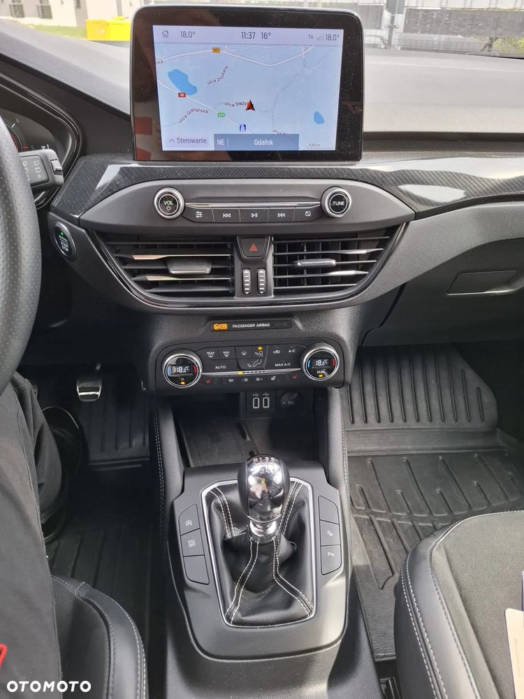 Ford Focus - 12