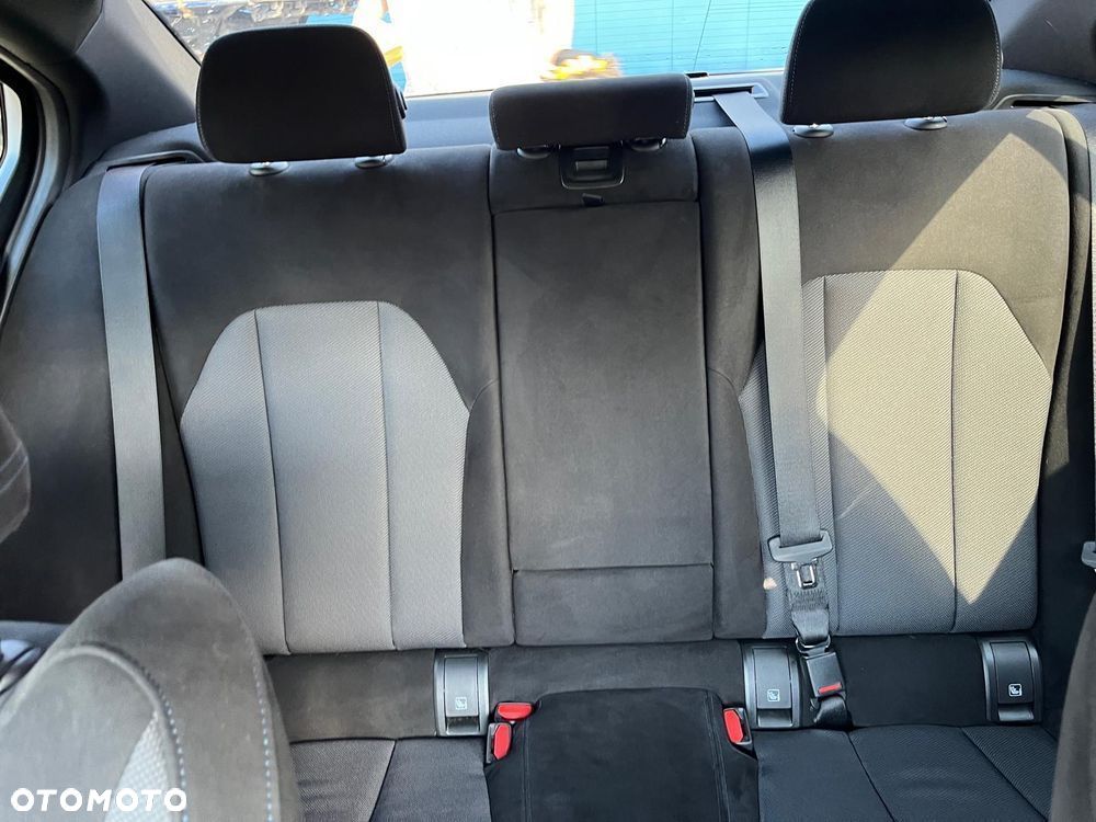 BMW Seria 3 320i - 6