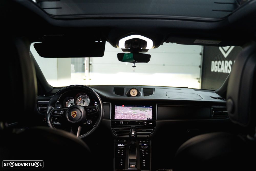 Porsche Macan T - 19