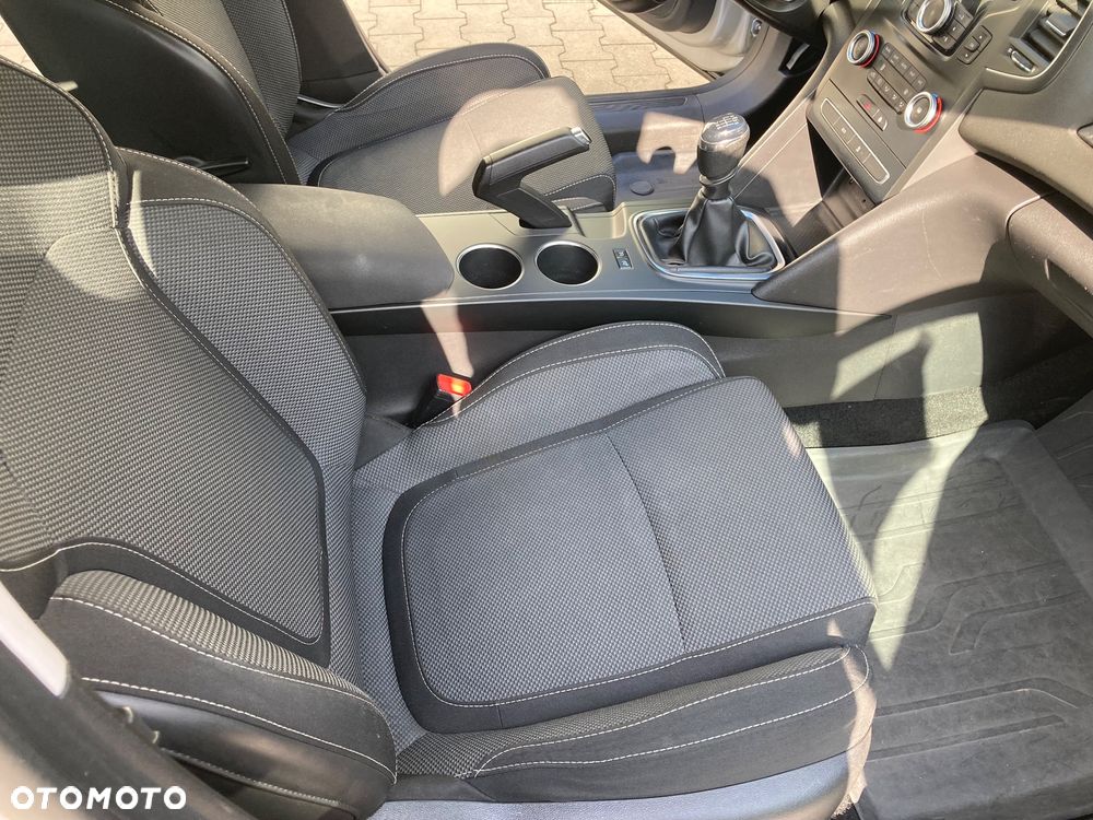 Renault Megane 1.5 Blue dCi Business - 21