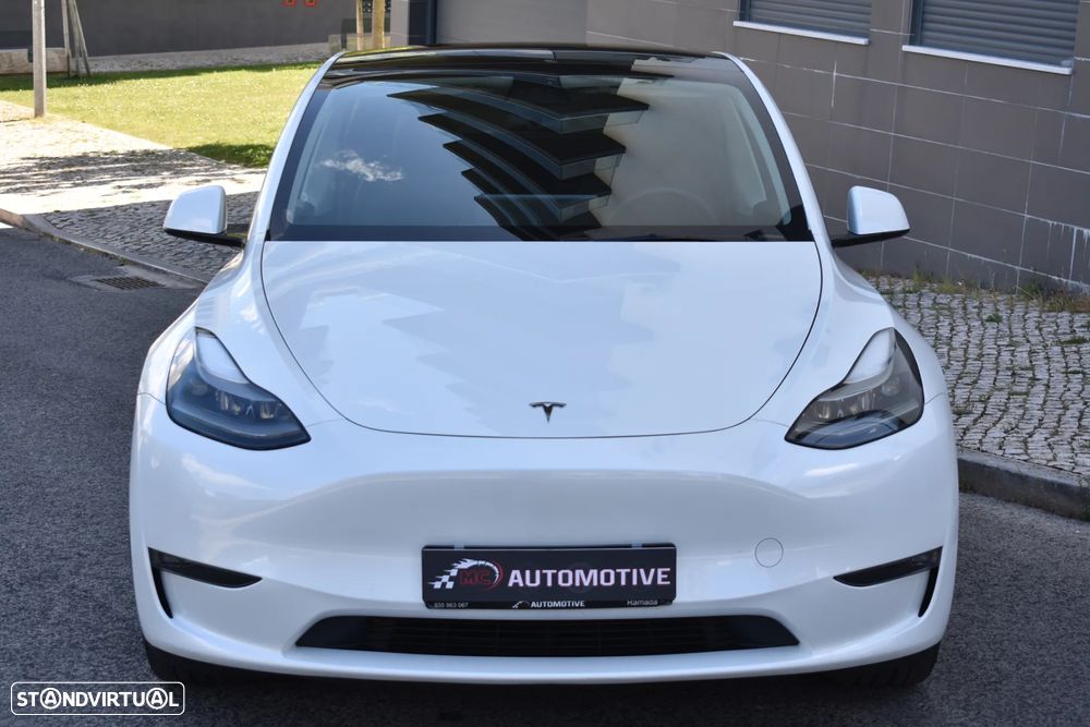 Tesla Model Y Performance Dual Motor AWD - 14