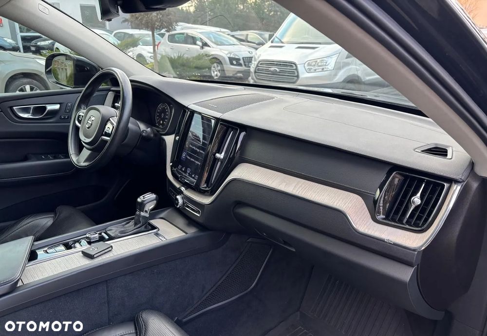 Volvo XC 60 T5 AWD Geartronic Inscription - 24