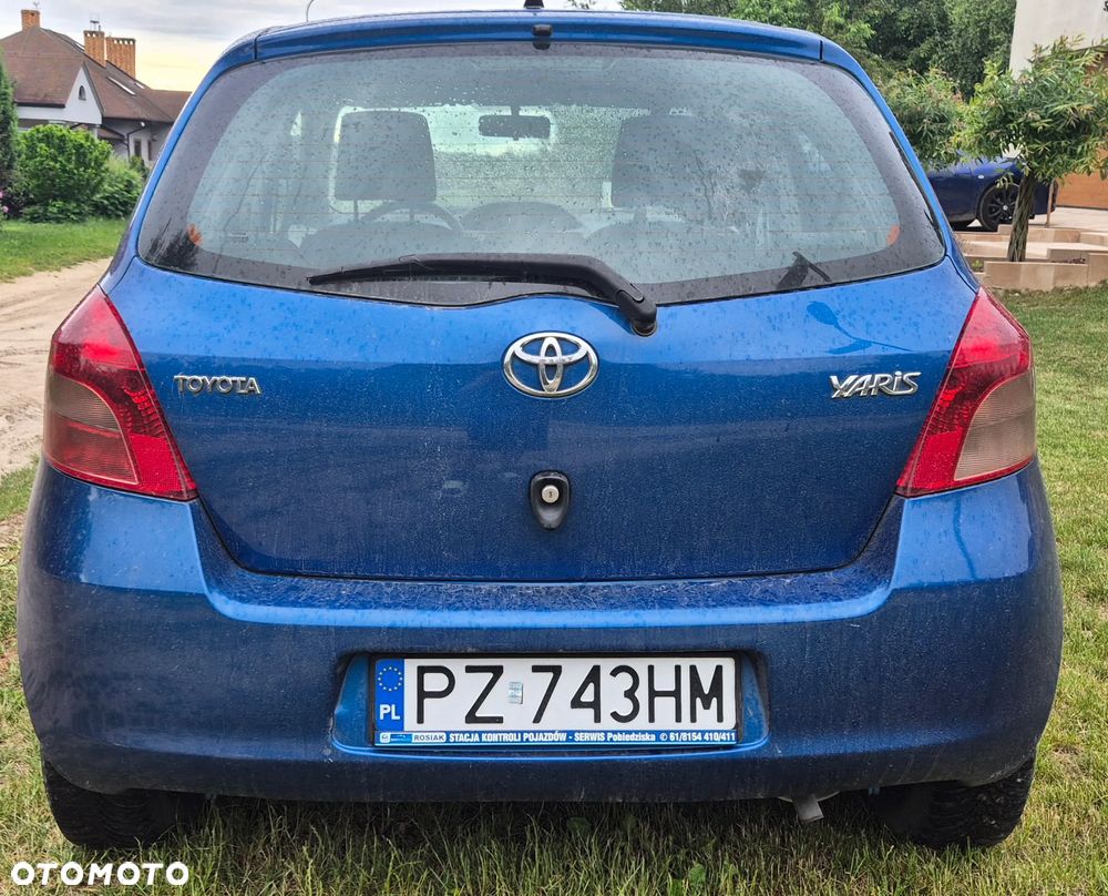 Toyota Yaris 1.0 Luna A/C - 4