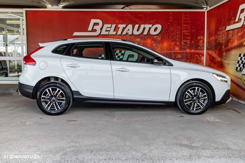 Volvo V40 Cross Country 2.0 D3 Plus - 4