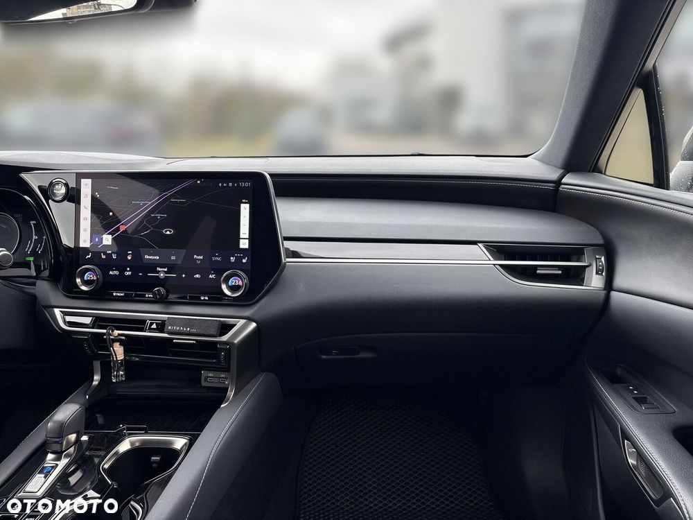 Lexus RX 450h+ Prestige - 26