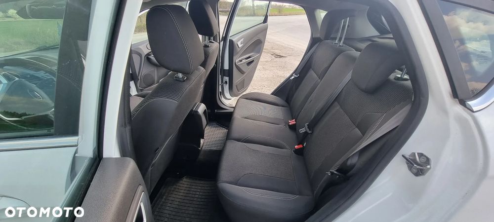 Ford Fiesta 1.0 EcoBoost mHEV Titanium - 17