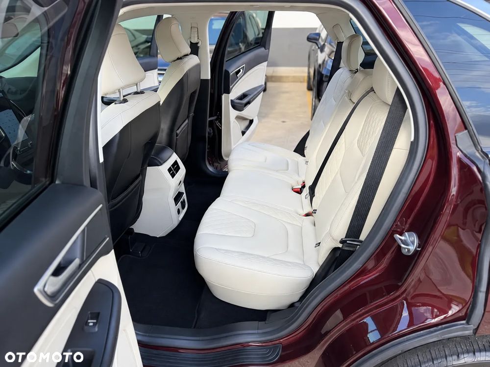 Ford Edge - 14