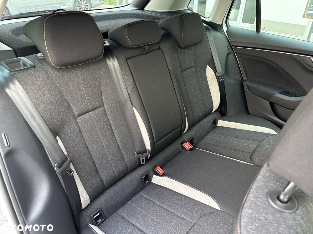 Skoda Kamiq 1.0 TSI Selection DSG - 23