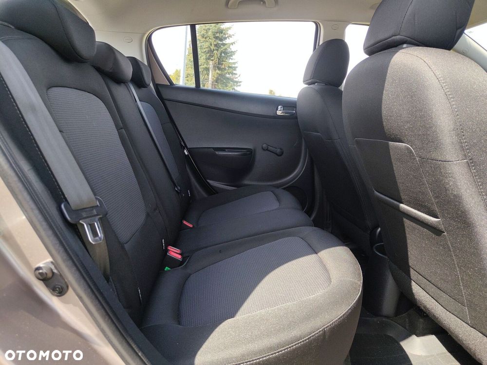 Hyundai i20 - 27