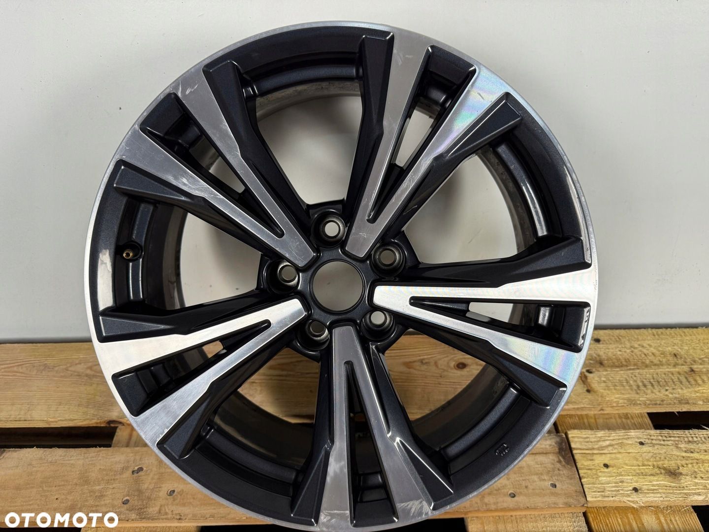 FELGA ALUMINIOWA NISSAN QASHQAI II 2 J11 18" 7.0 HV03A CALA LADNA - 1