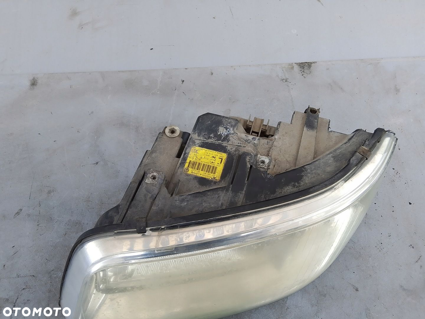 Lampa Lewa Przód VW T5 7H1941015N Europa - 3