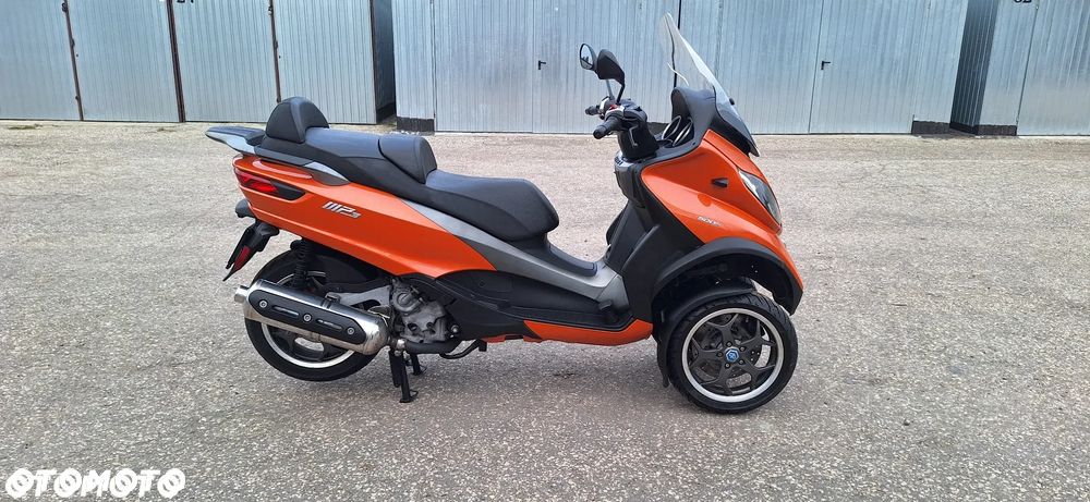Piaggio MP-3 - 11