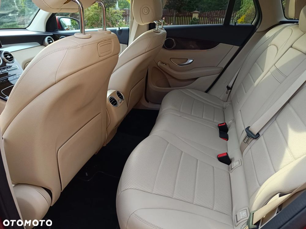 Mercedes-Benz GLC - 10