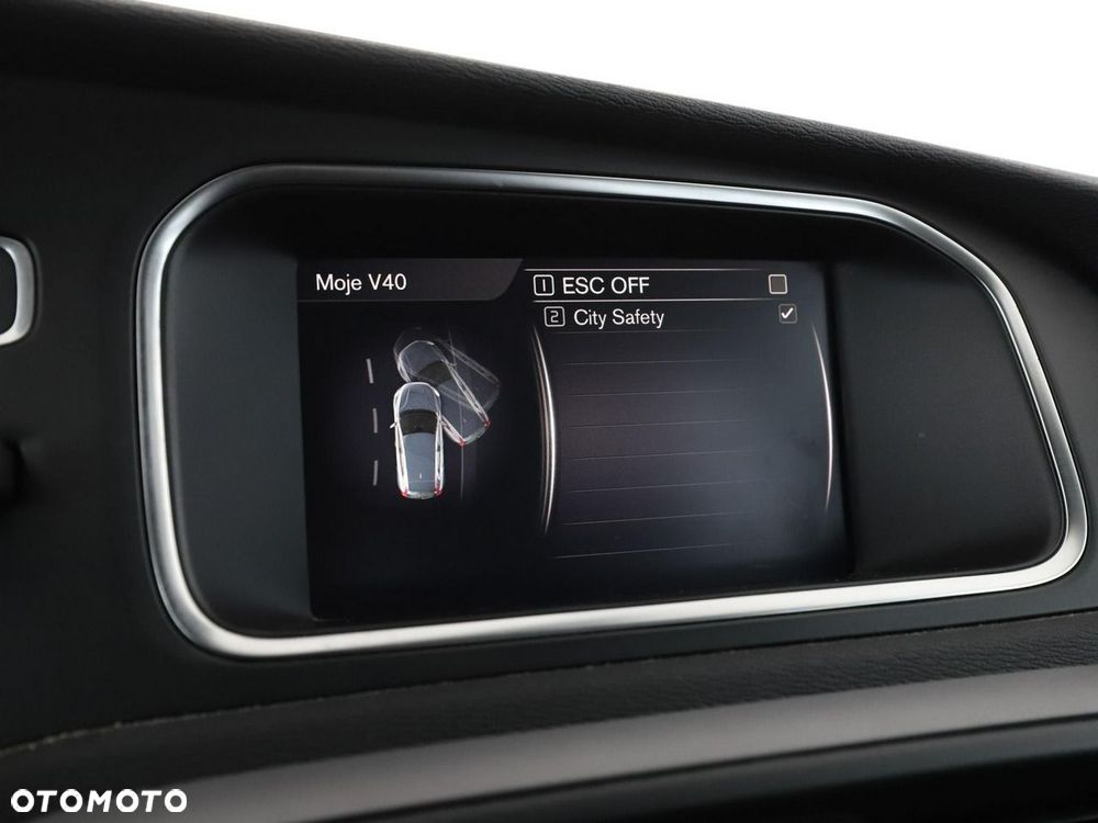 Volvo V40 T2 Momentum - 26