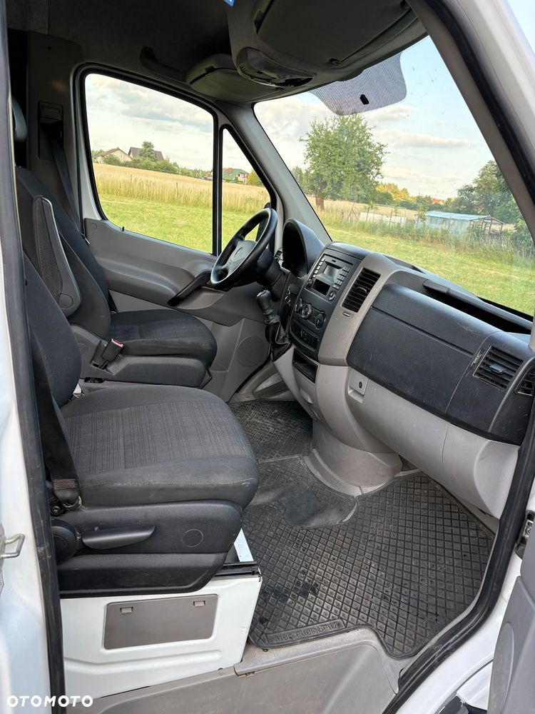 Mercedes-Benz Sprinter - 7