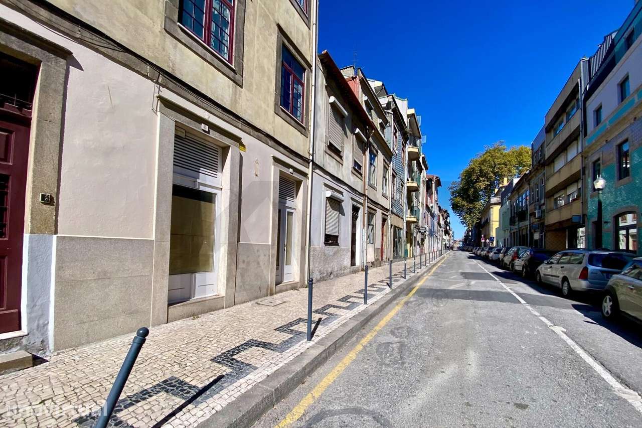 Loja para arrendamento na Rua do Rosário, nº 47 – Porto - Grande imagem: 2/15