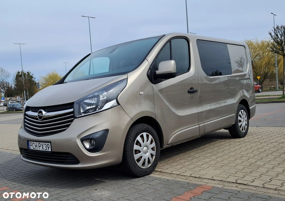 Opel Vivaro - 1