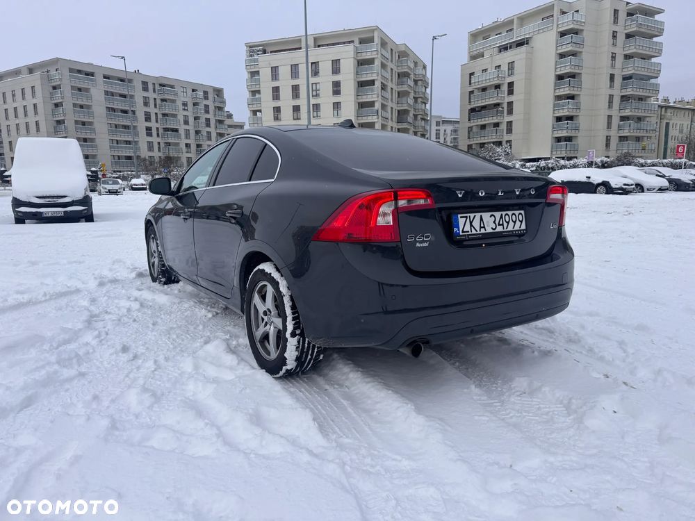 Volvo S60 D2 Momentum - 20
