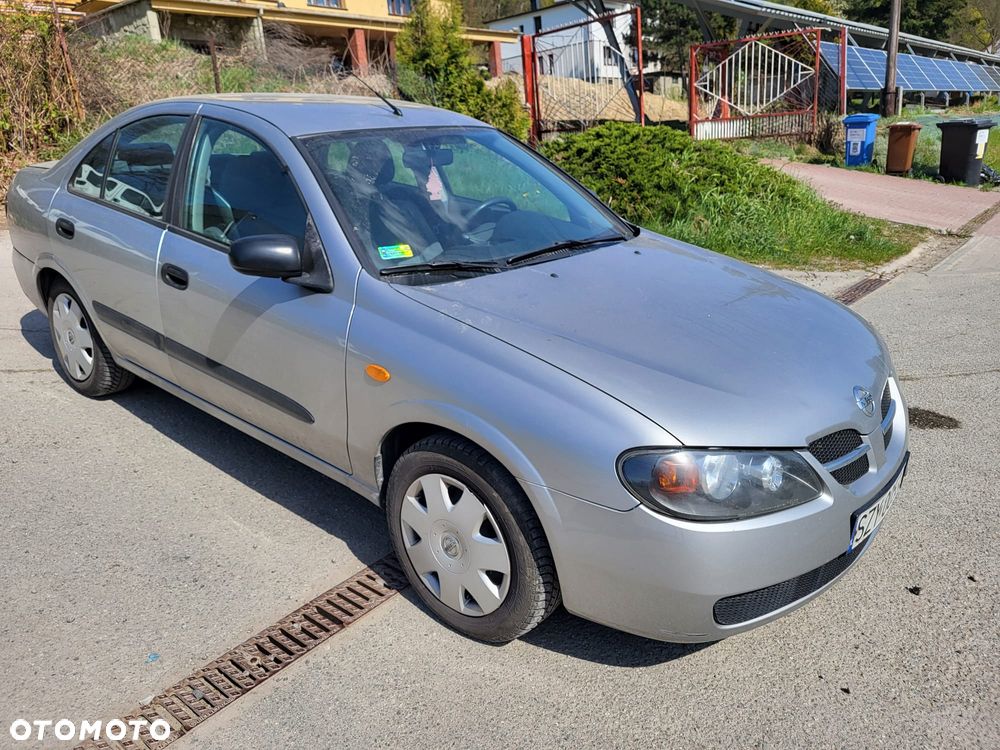 Nissan Almera - 1