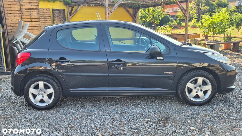 Peugeot 207 75 Urban Move - 12