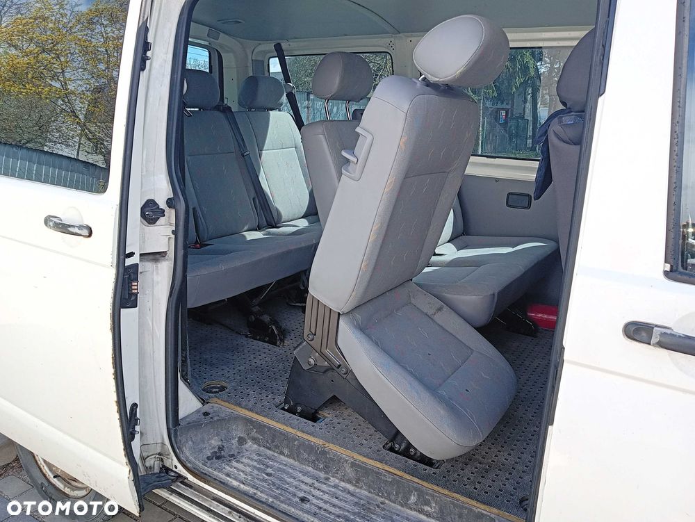 Volkswagen Transporter - 4