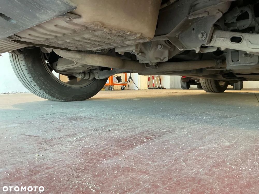 Jaguar F-Pace 2.0 i4D AWD Prestige - 22