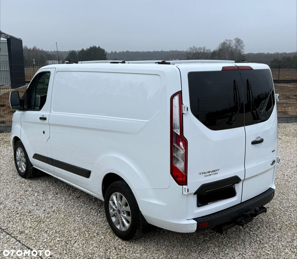 Ford Transit Custom - 11