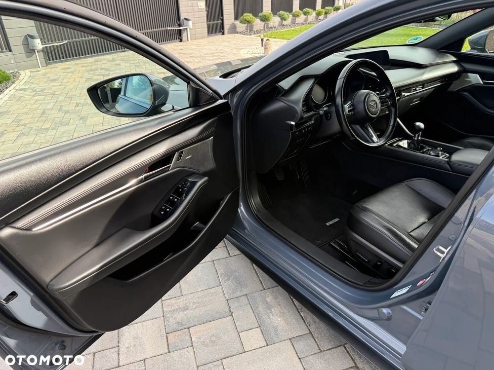 Mazda 3 SKYACTIV-D 1.8 - 19