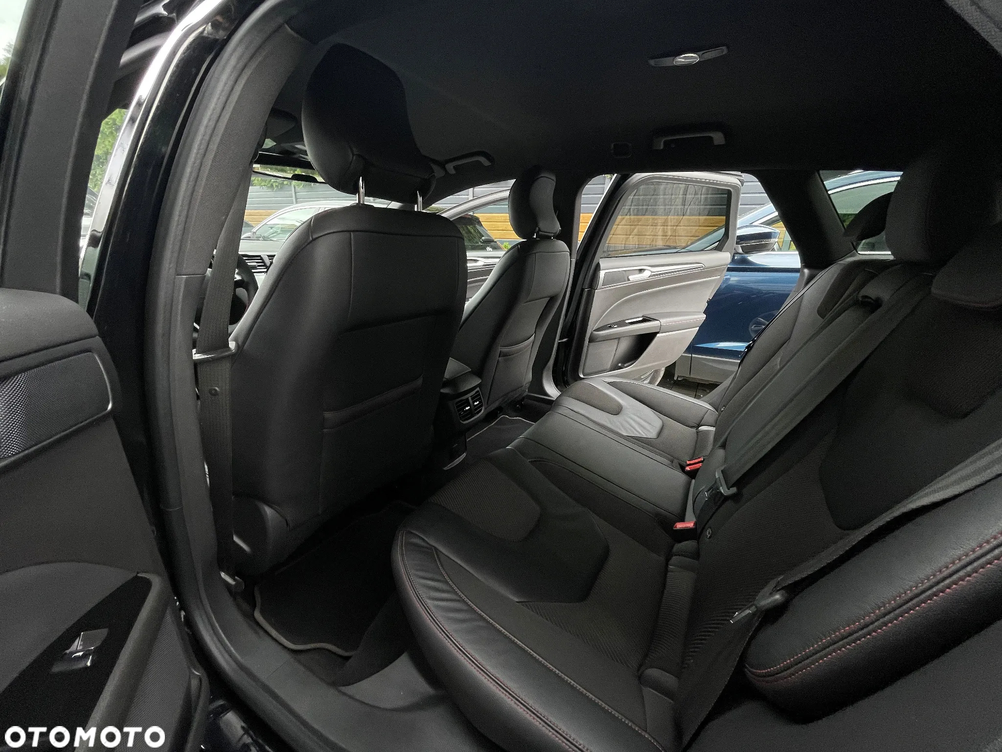 Ford Mondeo 2.0 TDCi ST-Line PowerShift - 34