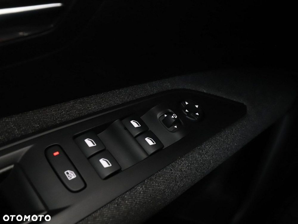 Peugeot 3008 1.5 BlueHDi Active S&S EAT8 - 38