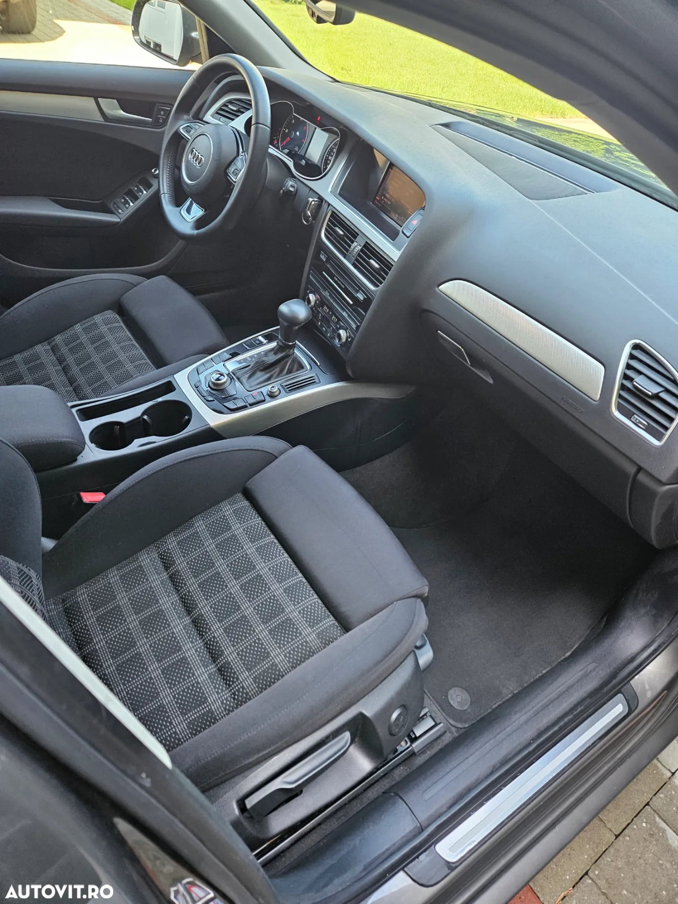 Audi A4 Avant 2.0 TDI DPF multitronic Attraction - 9