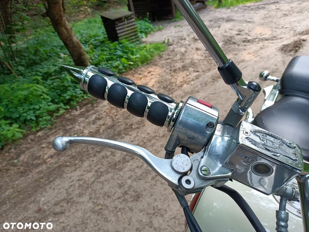 Suzuki Marauder - 5